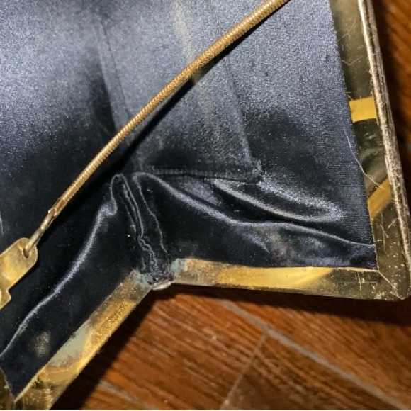 Vintage Clutch with Chain - Picture 7 of 9